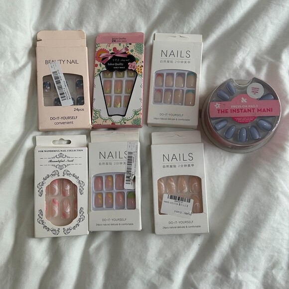 Press on/Glue On Nails Lot - Picture 1 of 4